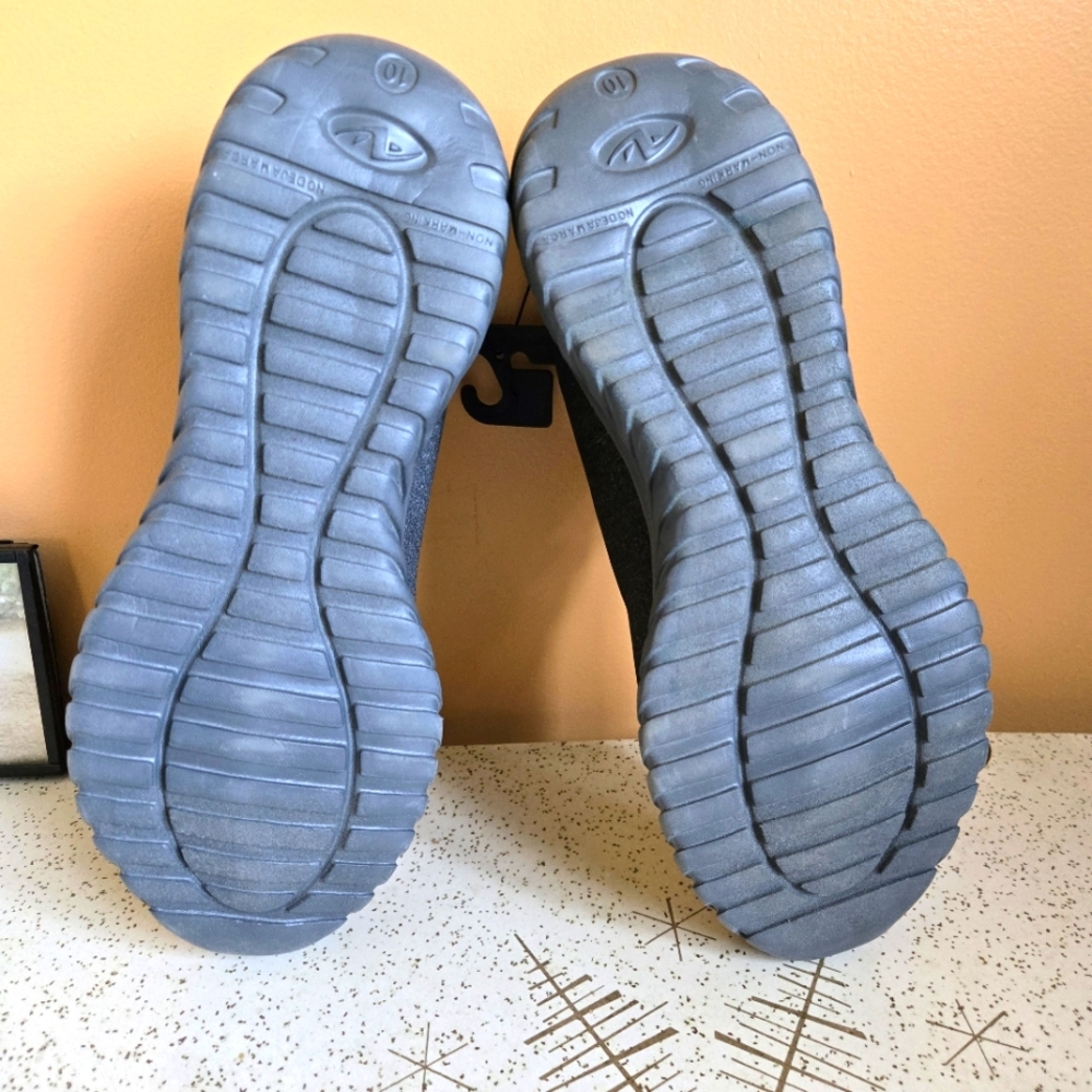 Athletic Works Mens NWT Memory Foam Shoes, 10 - Picture 5 of 7